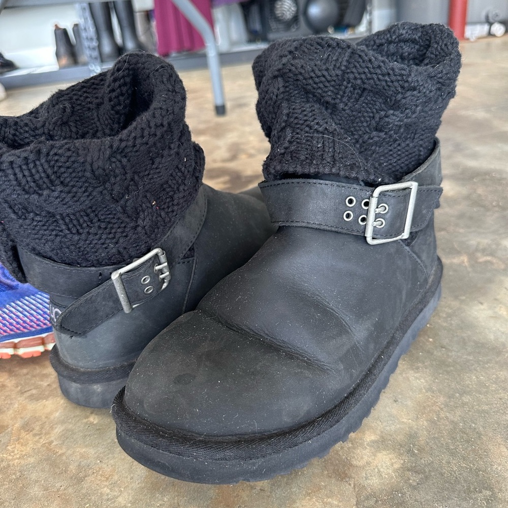 UGG Black Winter Boots with Fuzzy Lining and Buckle Detail
